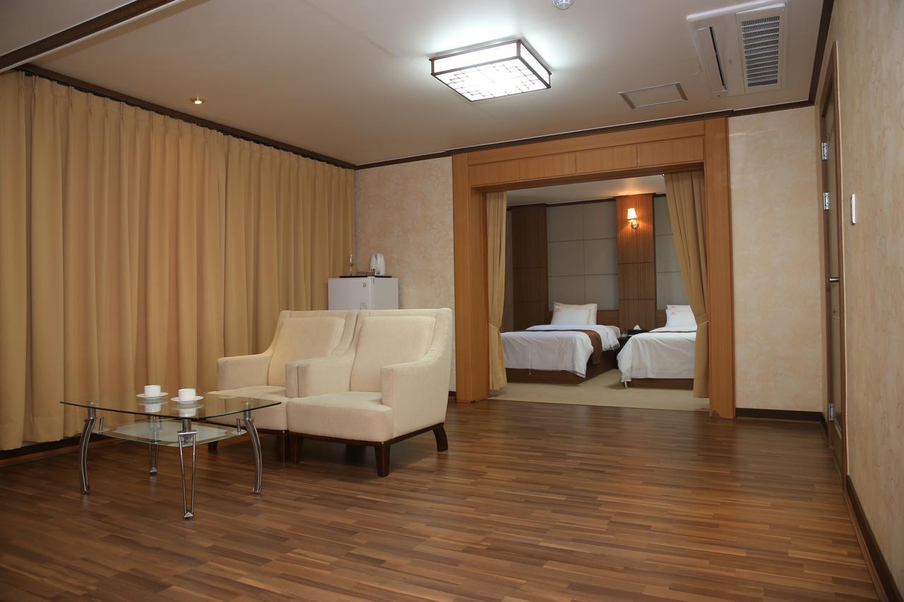 Uljin Grand Hotel Εξωτερικό φωτογραφία